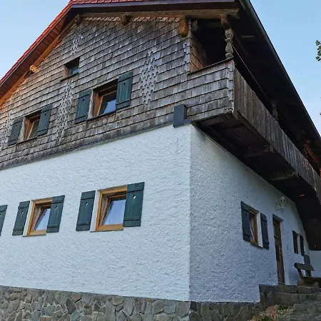 بيت للعطل Landhaus Falkensteinblick