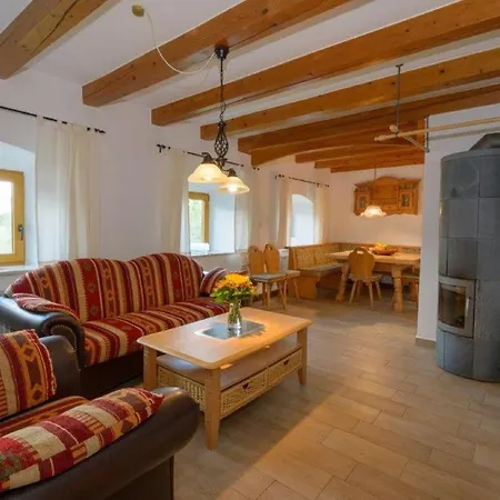 بيت للعطل Landhaus Falkensteinblick *